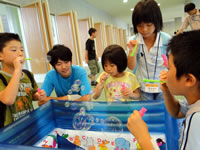 東京都市大学　科学体験教室　「洗剤を学んでシャボン玉で遊ぼう」