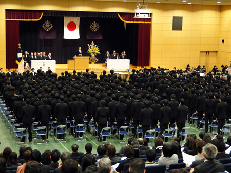 東京都市大学付属高等学校　　平成25年度（第61回）卒業式